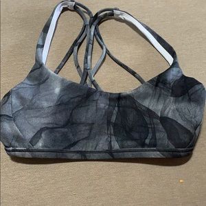 Lululemon sports bra